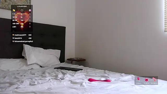 mini kunis online show from 02/27/25, 04:43