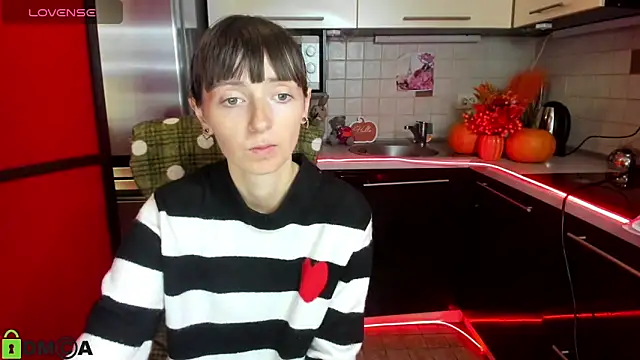 TayanaJons online show from 10/02/25, 07:04