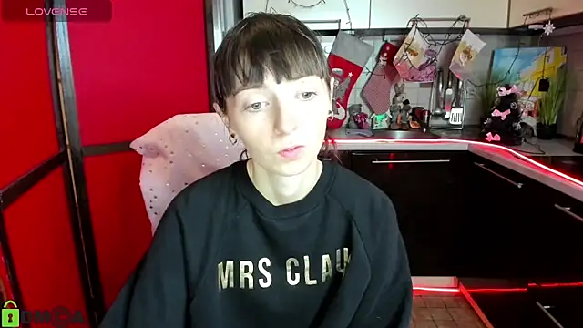 TayanaJons online show from 12/21/25, 07:59