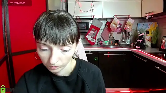 TayanaJons online show from 12/22/25, 08:11