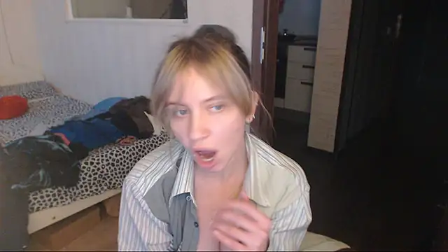 Snapshot of amanda_kiss_kiss chatting on 02/01/25, 02:45 amanda kiss kiss online show from 02/01/25, 02:45