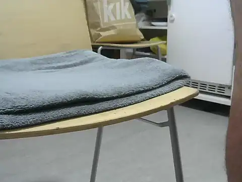 Snapshot of xx21cm chatting on 10/26/25, 01:06 xx21cm online show from 10/26/25, 01:06