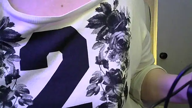 Snapshot of JLA_kiss chatting on 04/05/26, 02:58 JLA kiss online show from 04/05/26, 02:58