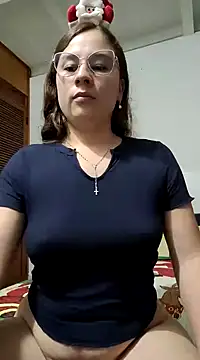 selena gomez2 online show from 12/24/24, 04:33