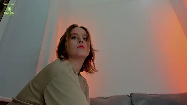 Snapshot of ErikaLust chatting on 12/24/24, 04:11 ErikaLust online show from 12/24/24, 04:11