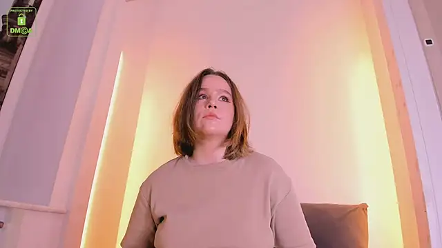 Snapshot of ErikaLust chatting on 10/07/25, 04:09 ErikaLust online show from 10/07/25, 04:09