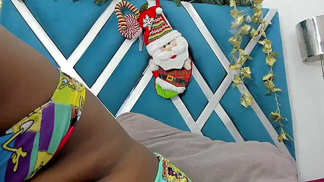 Snapshot of rihanna_abiodun chatting on 12/14/25, 03:28 rihanna abiodun online show from 12/14/25, 03:28