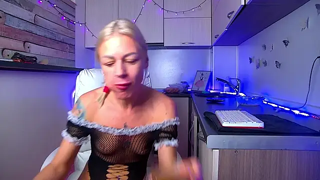 Skinny Nally online show from 04/14/26, 01:22