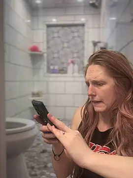 GoldenFlameGoddess online show from 02/25/25, 08:30