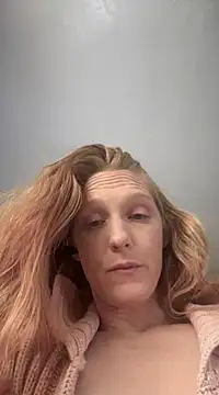 GoldenFlameGoddess online show from 03/01/25, 05:05