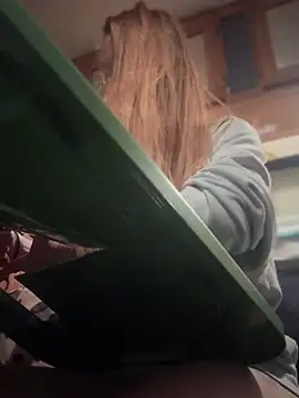 GoldenFlameGoddess online show from 03/05/25, 03:08