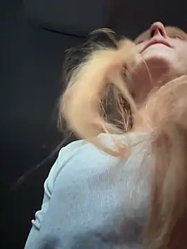 GoldenFlameGoddess online show from 03/08/26, 02:04