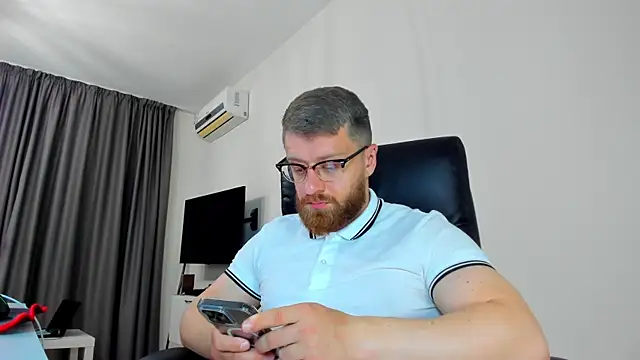 Findom guy online show from 04/07/26, 12:38