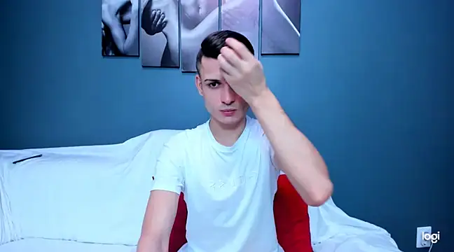 Snapshot of andboyfor6 chatting on 12/22/24, 12:38 andboyfor6 online show from 12/22/24, 12:38