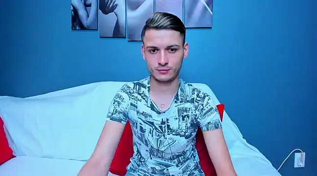 Snapshot of andboyfor6 chatting on 01/29/25, 12:43 andboyfor6 online show from 01/29/25, 12:43