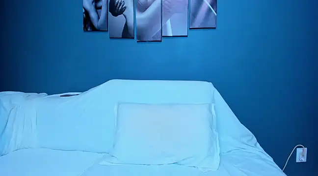 Snapshot of andboyfor6 chatting on 02/17/25, 10:03 andboyfor6 online show from 02/17/25, 10:03