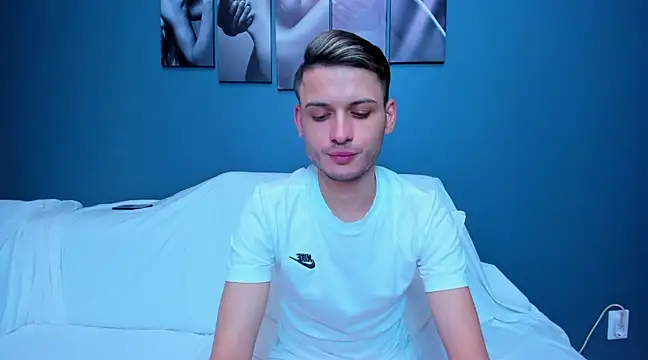 Snapshot of andboyfor6 chatting on 02/18/25, 02:05 andboyfor6 online show from 02/18/25, 02:05