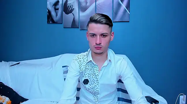 Snapshot of andboyfor6 chatting on 02/21/25, 06:18 andboyfor6 online show from 02/21/25, 06:18