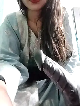 Noor Darliing online show from 01/18/25, 02:33