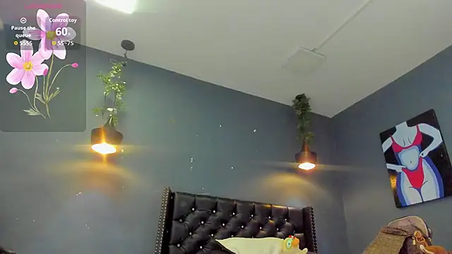 Sophiietaylor online show from 11/10/25, 11:15