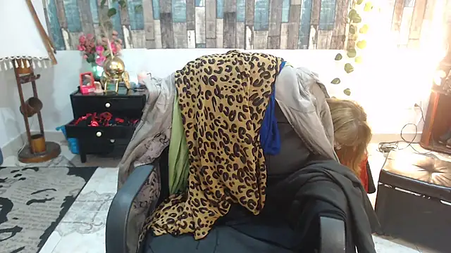 KarimaSarabe online show from 10/03/25, 09:01