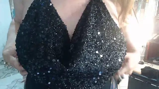 KarimaSarabe online show from 11/11/25, 09:26