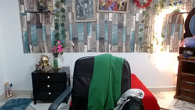 KarimaSarabe online show from 02/10/26, 09:08