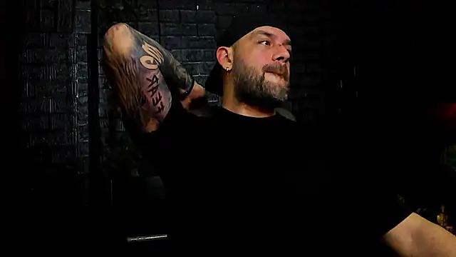 LexXHardy online show from 12/22/25, 12:40