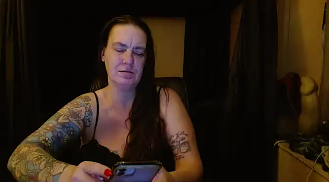 Snapshot of SimoneMoore chatting on 03/13/25, 05:54 SimoneMoore online show from 03/13/25, 05:54