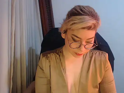 Snapshot of diane_fergusson chatting on 03/24/26, 07:13 diane fergusson online show from 03/24/26, 07:13