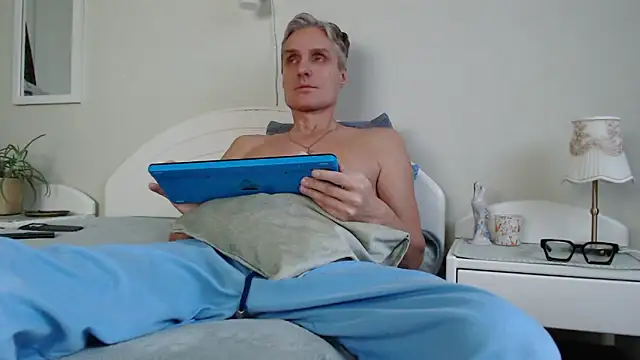 StrongBill online show from 12/02/24, 07:14