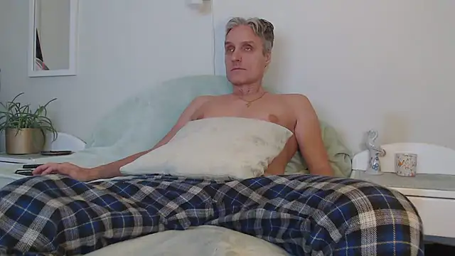 StrongBill online show from 12/14/24, 02:31