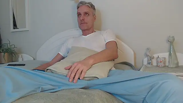 StrongBill online show from 01/19/25, 03:42