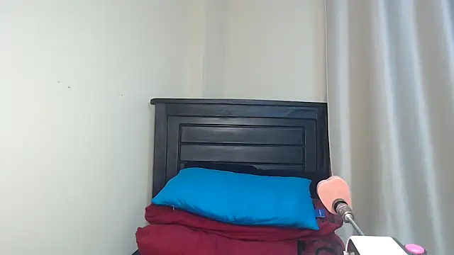 NIKKIE LOVE online show from 03/23/25, 04:49