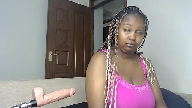 Snapshot of NIKKIE_LOVE chatting on 06/18/26, 06:24 NIKKIE LOVE online show from 06/18/26, 06:24