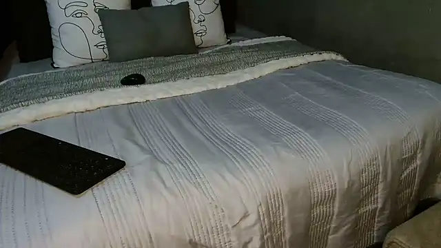 CURVEYDOLLXX online show from 11/12/25, 03:07