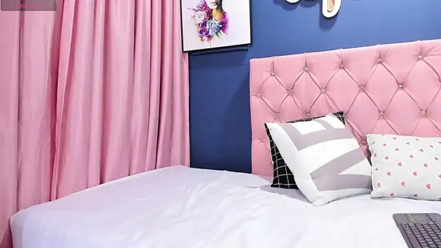 Snapshot of AngelitaWild_ chatting on 02/28/25, 08:39 AngelitaWild online show from 02/28/25, 08:39