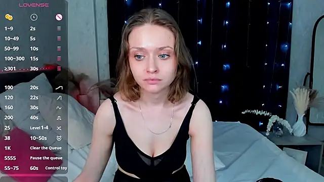 Snapshot of Linda_Bryant chatting on 12/30/24, 10:10 Linda Bryant online show from 12/30/24, 10:10