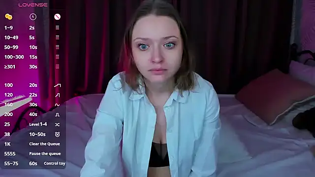 Snapshot of Linda_Bryant chatting on 01/11/25, 12:55 Linda Bryant online show from 01/11/25, 12:55