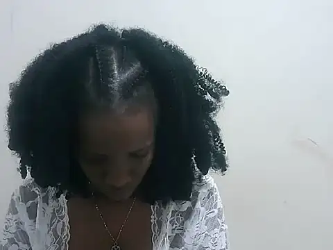 Snapshot of prettybeee chatting on 01/14/26, 11:53 prettybeee online show from 01/14/26, 11:53