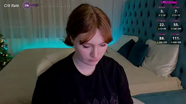 Snapshot of _Chlo__e chatting on 12/18/24, 04:31 Chlo e online show from 12/18/24, 04:31