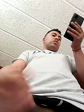 Diego leon27 online show from 02/11/25, 01:51