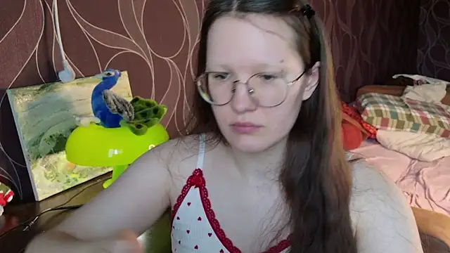 Snapshot of MiriamOr chatting on 06/14/26, 07:43 MiriamOr online show from 06/14/26, 07:43