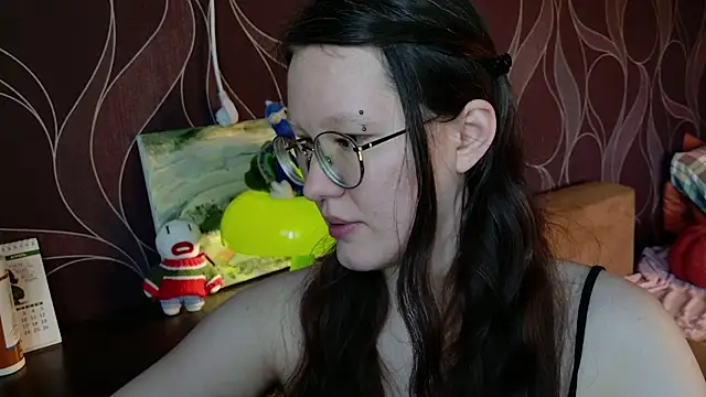 Snapshot of MiriamOr chatting on 06/27/26, 08:30 MiriamOr online show from 06/27/26, 08:30