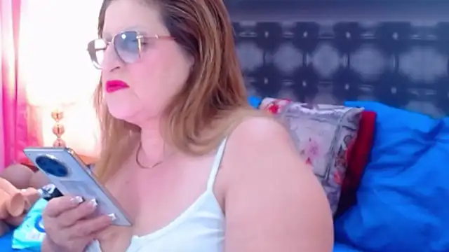 sandra 20 online show from 11/18/25, 11:25