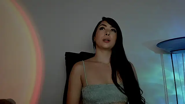 Mila  Paramo online show from 01/28/25, 10:23