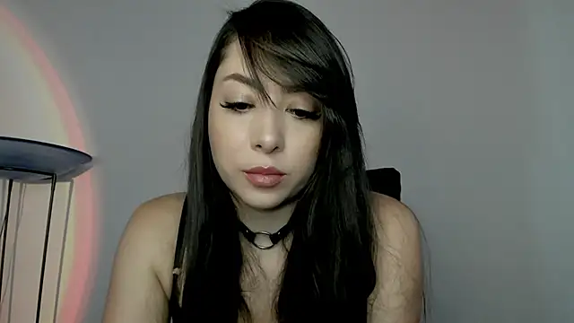 Mila  Paramo online show from 03/13/25, 01:50