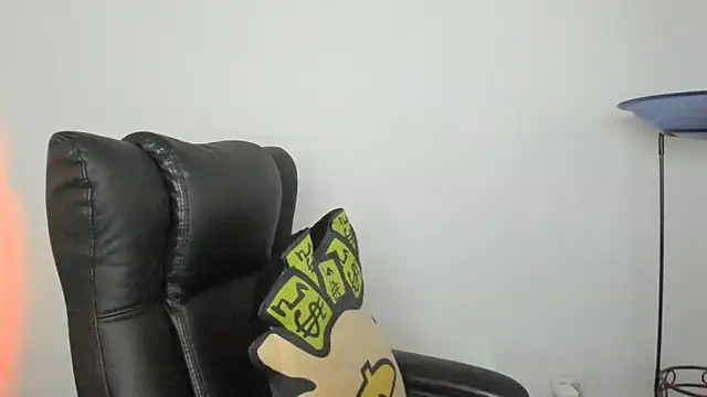 Mila  Paramo online show from 03/25/26, 07:20