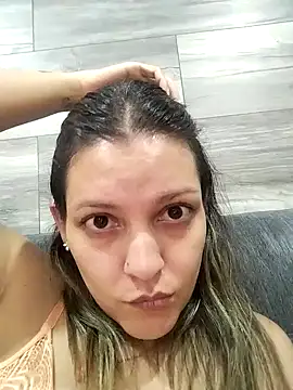 Mia Hampton online show from 01/17/25, 01:36