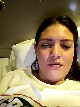 Mia Hampton online show from 09/29/25, 01:44